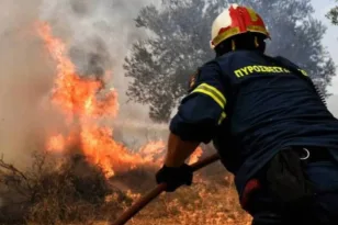 Πάτρα: Πανελλαδική πρωτιά για Πυροσβέστες – Αποζημιώθηκαν για ρεπό ετών