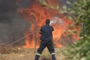 Πυροσβεστική: Συστάσεις για την αντιπυρική περιόδο, έλεγχοι και περιπολίες