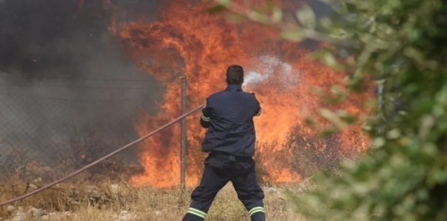 Πυροσβεστική: Συστάσεις για την αντιπυρική περιόδο, έλεγχοι και περιπολίες αντιπυρική