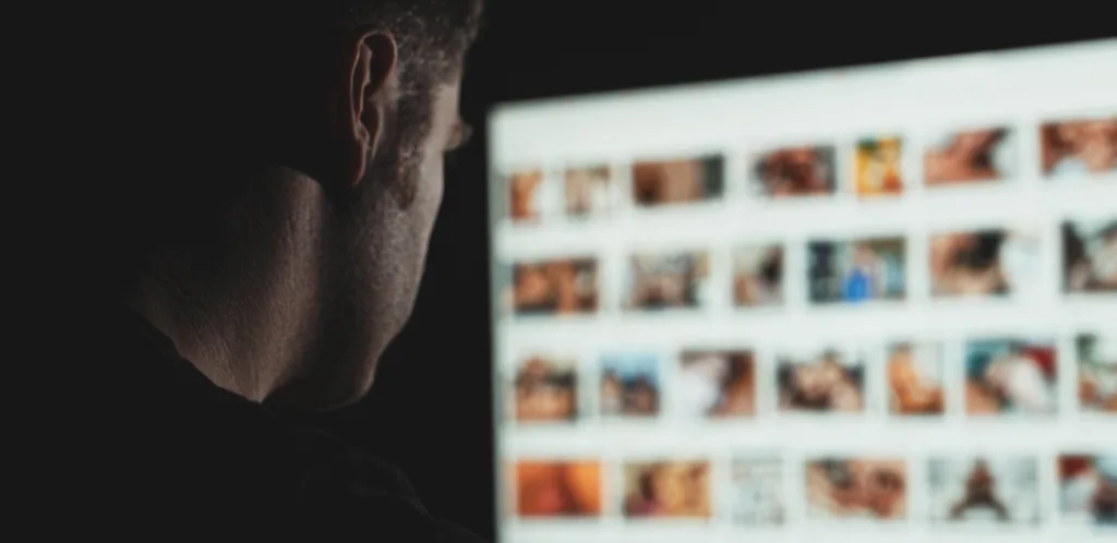 Ηράκλειο: Πως 45χρονη έπεσε θύμα revenge porn, τι ισχυρίζεται, τα μηνύματα