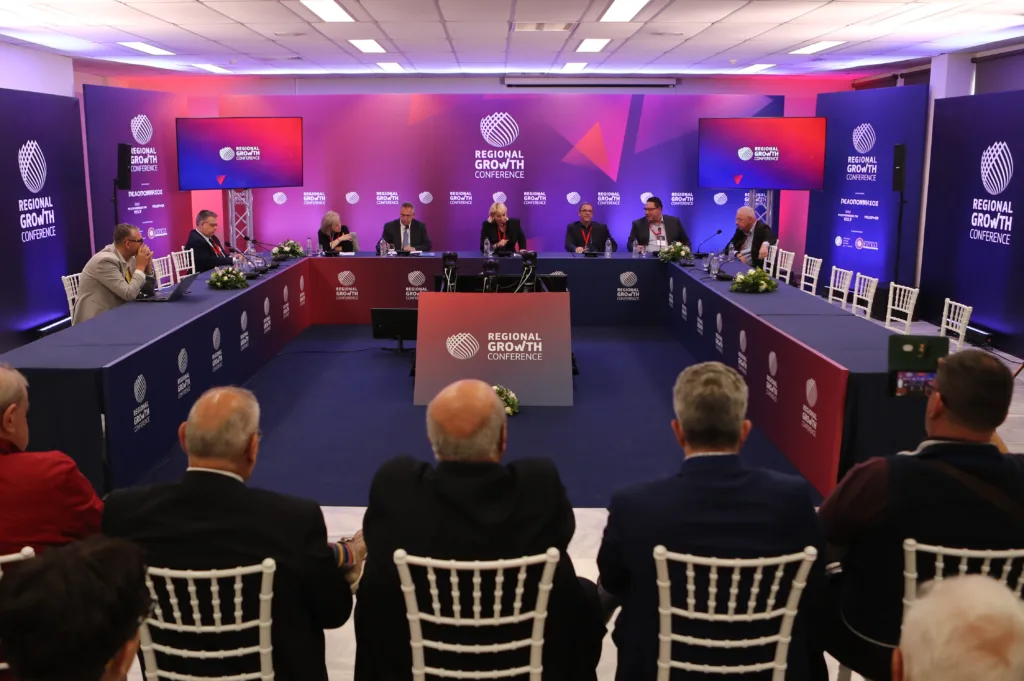 Δείτε φωτογραφίες από την πρώτη ημέρα του Regional Growth Conference regional