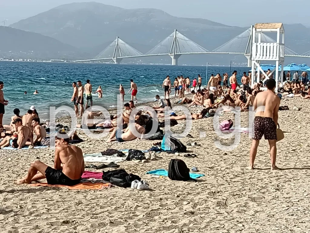 Καλοκαίρι από νωρίς στην Πάτρα: Πλημμύρισαν οι παραλίες πριν την αλλαγή του καιρού ΦΩΤΟ