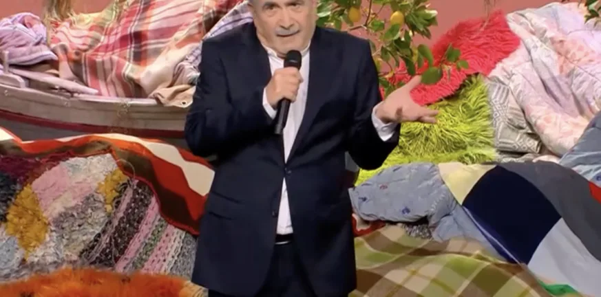 Ποιους ανεβάζει στην πίστα στο τελευταίο «Αλ Τσαντίρι Νιουζ» ο Λαζόπουλος Ποιους ανεβάζει στην πίστα στο τελευταίο «Αλ Τσαντίρι Νιουζ» ο Λαζόπουλος