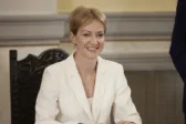 Σδούκου για Μονή Σινά: «Υπευθυνότητα και θεσμικές λύσεις – Όχι μικροπολιτική»