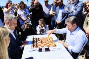 Νίκος Ανδρουλάκης: Κάνει πρόβες ενόψει των πολιτικών παρτίδων που τον περιμένουν