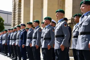 Γερμανία: Σκέψεις για επαναφορά της υποχρεωτικής στρατιωτικής θητείας – Αδιέξοδο με τους εθελοντές