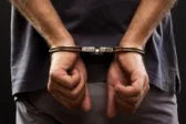 Αγρίνιο: 17χρονος απείλησε με μαχαίρι συγγενή του – Συνελήφθη από την Άμεση Δράση