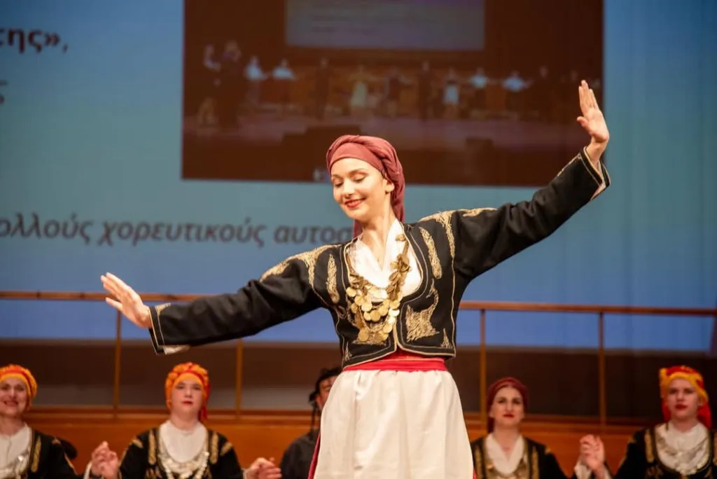 Τριάντα χρόνια χορεύοντας τη μνήμη – Το Πανεπιστήμιο Πατρών τίμησε την παράδοση με μια βραδιά ψυχής ΦΩΤΟ