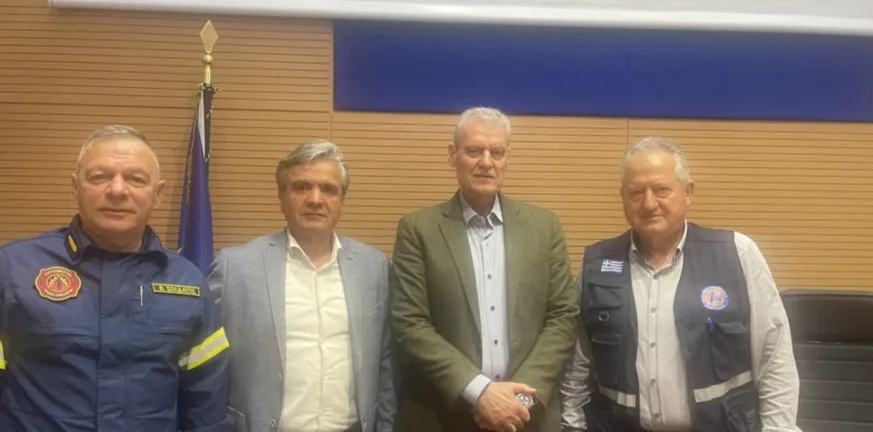 Η Περιφέρεια λαμβάνει μέτρα για το καλοκαίρι: Πρόληψη και μέτρα για φωτιές - Στην Πάτρα ο υφυπουργός Πολιτικής Προστασίας Περιφέρεια