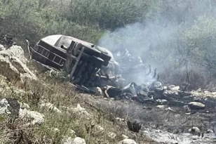 Στους 21 οι νεκροί σε σοκαριστικό τροχαίο στο Μεξικό ΦΩΤΟ