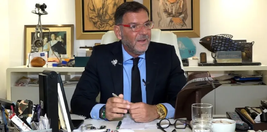 Ανοίγει ο δρόμος για τη δημοπρασία των κοσμημάτων της Λάσκαρη – «Η απήχηση είναι εντυπωσιακή» λέει ο Τσαγκαράκης ΒΙΝΤΕΟ Ανοίγει ο δρόμος για τη δημοπρασία των κοσμημάτων της Λάσκαρη – «Η απήχηση είναι εντυπωσιακή» λέει ο Τσαγκαράκης ΒΙΝΤΕΟ