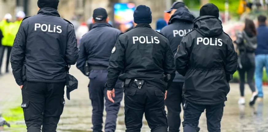 Τουρκία: Δείτε για ποιο λόγο συνελήφθησαν 18 δημοτικοί υπάλληλοι Τουρκία: Δείτε για ποιο λόγο συνελήφθησαν 18 δημοτικοί υπάλληλοι