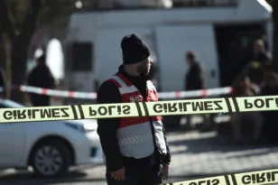 Πυροβολισμοί στην Κωνσταντινούπολη, συνελήφθη ένας ένοπλος