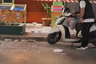 Πάτρα: Έπεσαν σοβάδες και μάρμαρο, τραυματισμός 59χρονου – βίντεο!