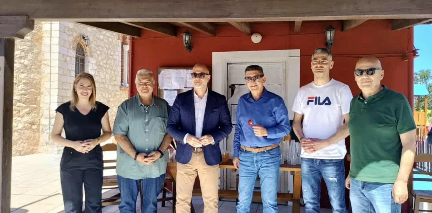 Ο Τάκης Παπαδόπουλος στον νέο χώρο αναψυχής που δημιούργησε η Περιφέρεια στο Χαϊκάλι Ο Τάκης Παπαδόπουλος στον νέο χώρο αναψυχής που δημιούργησε η Περιφέρεια στο Χαϊκάλι
