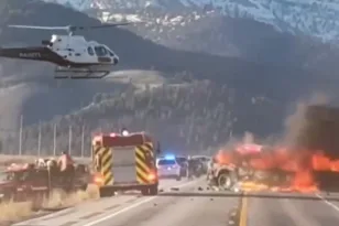 ΗΠΑ: Πολύνεκρο δυστύχημα, παρανάλωμα πυρός τουριστικό βαν και αγροτικό στο Άινταχο