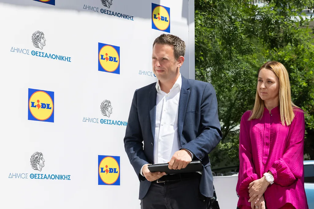 Η Lidl Ελλάς στηρίζει τη δημιουργία του πρώτου Δημοτικού Κτηνιατρείου Θεσσαλονίκης Η Lidl Ελλάς στηρίζει τη δημιουργία του πρώτου Δημοτικού Κτηνιατρείου Θεσσαλονίκης