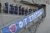 Ανεβαίνει στο πλοίο για επιθεώρηση ο Κ. Τασούλας