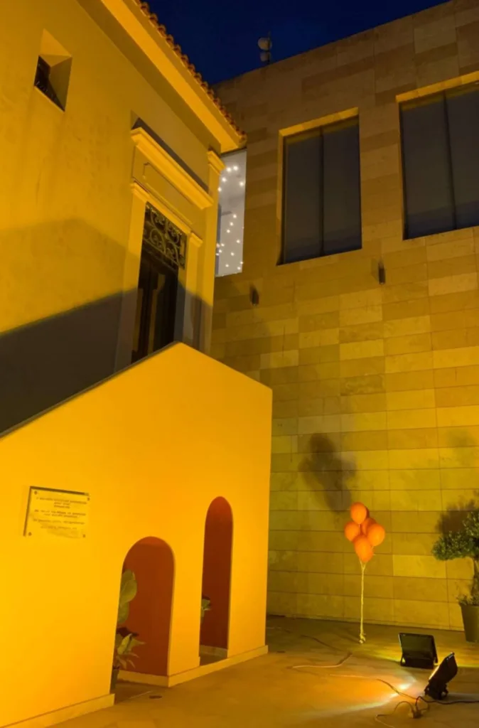 Αμαλιάδα: Φωταγώγηση για την Παγκόσμια Ημέρα Σκλήρυνσης κατά Πλάκας ΦΩΤΟ
