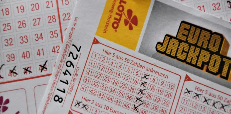 Η μεγάλη κλήρωση του Eurojackpot των 24 εκατομμυρίων ευρώ! Η μεγάλη κλήρωση του Eurojackpot των 24 εκατομμυρίων ευρώ!