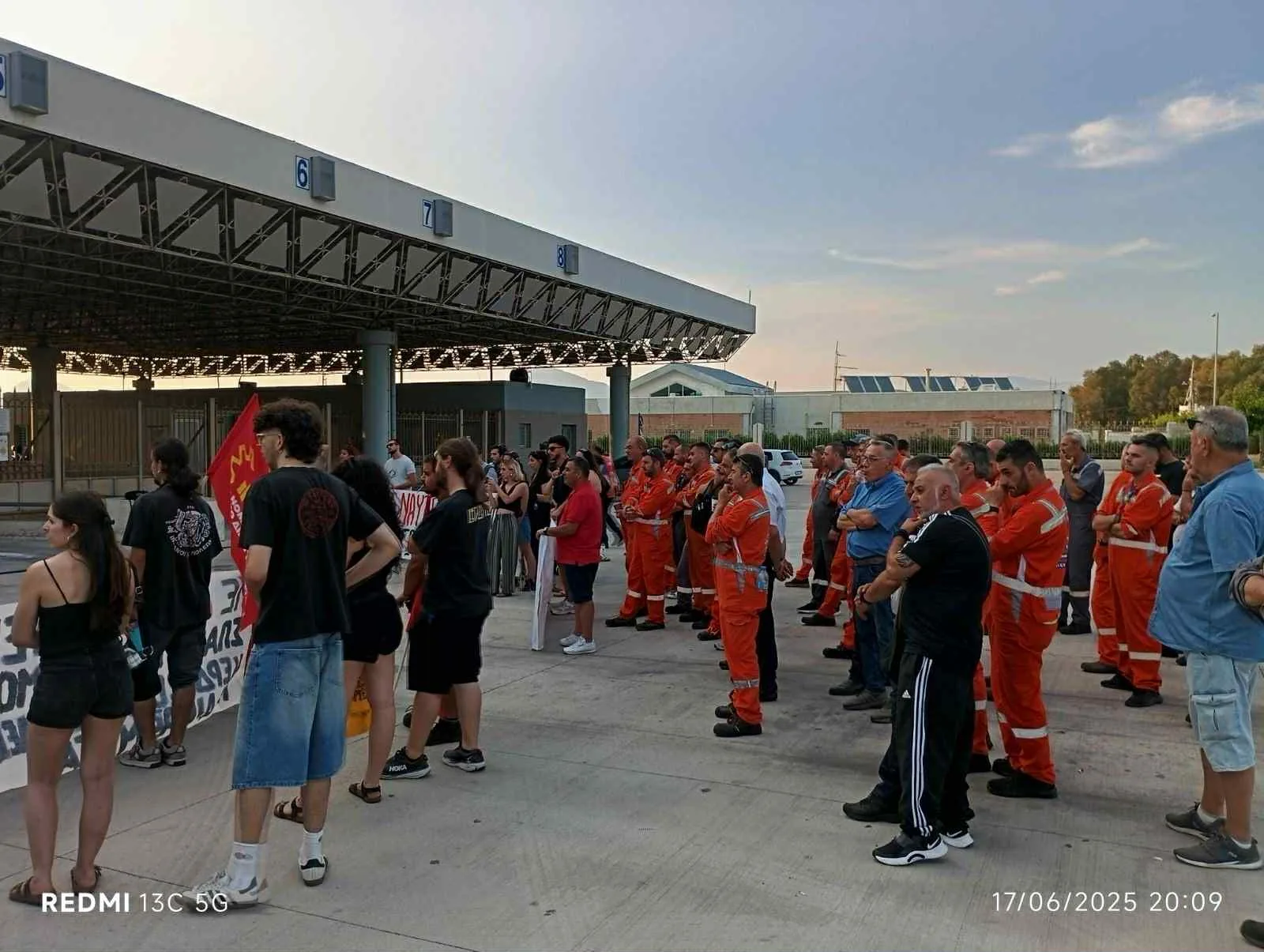 Πάτρα: Συνεχίζεται η απεργία θρίλερ της ΠΕΝΕΝ, τρεις ημέρες εμπορικός και επιβατικός αποκλεισμός