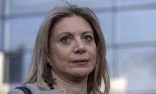 «Ο εντολέας μου, ουδέποτε μετέφερε οποιαδήποτε απειλή κατά της Καρυστιανού. Ποτέ δε συνέβη αυτό», είπε ο δικηγόρος του εφέτη