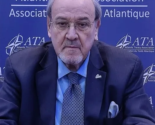 Θεοδόσιος Γεωργίου: Ενας πατρινός οραματιστής της διατλαντικής συνεργασίας - Συνέντευξη στην «Π» Θεοδόσιος Γεωργίου: Ενας πατρινός οραματιστής της διατλαντικής συνεργασίας - Συνέντευξη στην «Π»