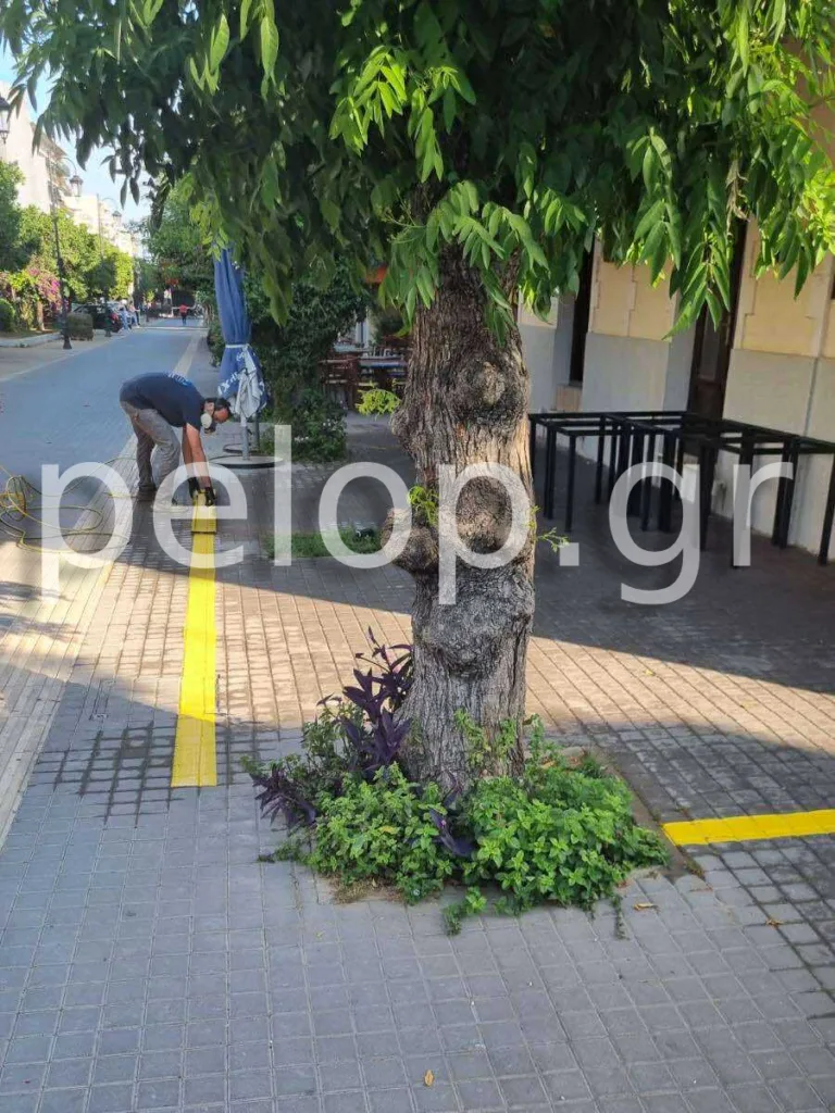 Πάτρα: «Κίτρινες γραμμές» και στην Τριών Ναυάρχων για οριοθέτηση των τραπεζοκαθισμάτων ΦΩΤΟ