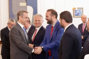 Ο Νεκτάριος Φαρμάκης στον Κυριάκο Μητσοτάκη – Τι συζήτησαν οι Περιφερειάρχες με τον Πρωθυπουργό