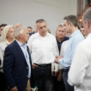 «Δώστε λεφτά στους κτηνοτρόφους, αλλιώς θα κολλήσει όλη η περιοχή ευλογιά»!