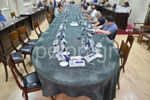 Πάτρα: Αποχώρησαν με ένταση από το δημοτικό συμβούλιο οι παρατάξεις Σβόλη και Ψωμά – Για ποιο λόγο ΒΙΝΤΕΟ