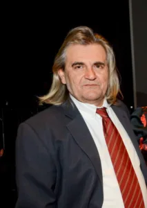 Πάτρα - Πονοκέφαλος στα σχολεία: Περισσοί μαθητές...πάνε δίπλα
