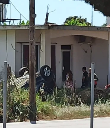 Δυτική Αχαΐα: Σοκαριστικό τροχαίο, αυτοκίνητο σε..σπίτι! ΦΩΤΟ Δυτική Αχαΐα: Σοκαριστικό τροχαίο, αυτοκίνητο σε..σπίτι! ΦΩΤΟ