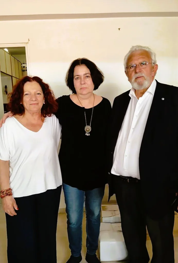 Το σύνολο της βιβλιοθήκης του Μήτσου Αλεξανδρόπουλου και της Σόνιας Ιλίνσκαγια βρίσκεται πλέον στην Αμαλιάδα