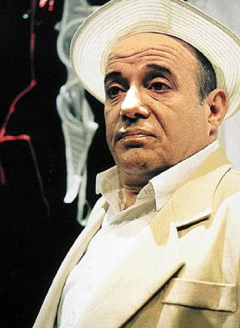 Ο Βασίλης Παπαβασιλείου στην Πάτρα: Παραστάσεις, μνήμες και ένα τραπέζι πάντα στρωμένο στον Καραβίτη Ο Βασίλης Παπαβασιλείου στην Πάτρα: Παραστάσεις, μνήμες και ένα τραπέζι πάντα στρωμένο στον Καραβίτη