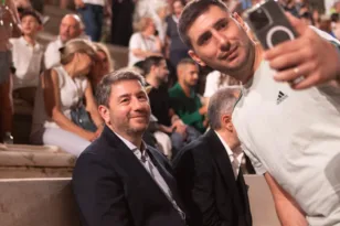 Μελωδικό βράδυ Σαββάτου για τον Νίκο Ανδρουλάκη