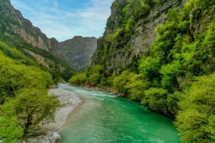 «Η καρδιά του θα γίνει αετός και θα χτυπάει σε κάποια καρδιά και έτσι θα την ακούω» συγκλονίζει ο πατέρας του 12χρονου
