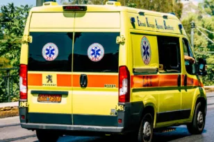 Τροχαίο στο Επιτάλιο Πύργου: Δύο άτομα εγκλωβίστηκαν και διακομίστηκαν στο νοσοκομείο ΦΩΤΟ