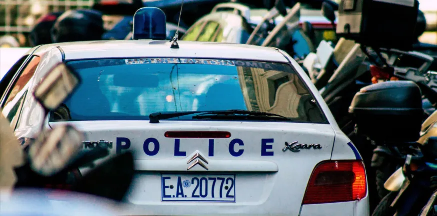 Πετρούπολη: Συνελήφθη ο 39χρονος που ξυλοκόπησε γυναίκα οδηγό Πετρούπολη: Συνελήφθη ο 39χρονος που ξυλοκόπησε γυναίκα οδηγό