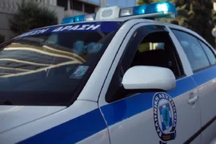 Δραματική διάσωση άνδρα που αποπειράθηκε να αυτοπυρποληθεί μέσα στο σπίτι του στη Ναύπακτο