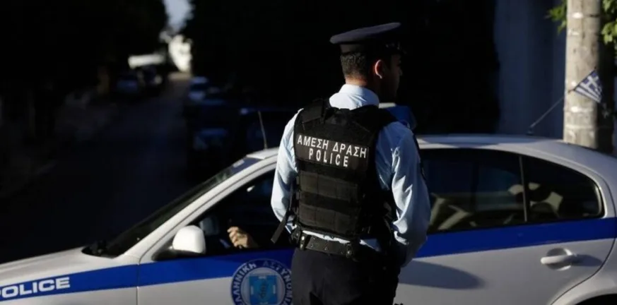 Οδήγησε το παιδί του σε σύλληψη: 12χρονος οδηγούσε αυτοκίνητο στην Κάτω Αχαΐα Οδήγησε το παιδί του σε σύλληψη: 12χρονος οδηγούσε αυτοκίνητο στην Κάτω Αχαΐα