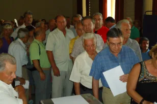 Αχαϊκή Τράπεζα: Οι μεριδιούχοι στην αντεπίθεση