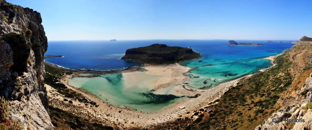Μπάλος και Γραμβούσα: Η ερημική αυτοκρατορία του τυρκουάζ