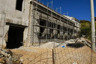 Πάτρα – Παλαιό Δημοτικό Νοσοκομείο: Ενα χρόνο ακόμα για την ολοκλήρωση του έργου