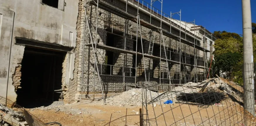 Πάτρα - Παλαιό Δημοτικό Νοσοκομείο: Ενα χρόνο ακόμα για την ολοκλήρωση του έργου Πάτρα - Παλαιό Δημοτικό Νοσοκομείο: Ενα χρόνο ακόμα για την ολοκλήρωση του έργου