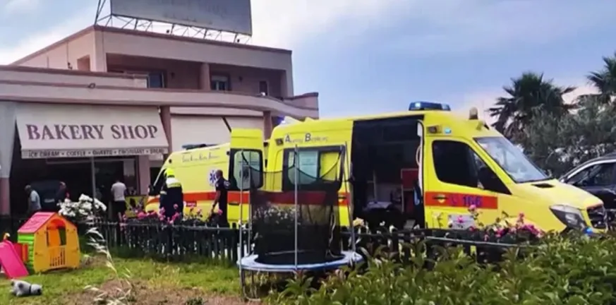 Κως: 50χρονος χωρίς δίπλωμα πάτησε γκάζι καρφώθηκε σε φούρνο σκοτώνοντας τουρίστρια Κως: 50χρονος χωρίς δίπλωμα πάτησε γκάζι καρφώθηκε σε φούρνο σκοτώνοντας τουρίστρια