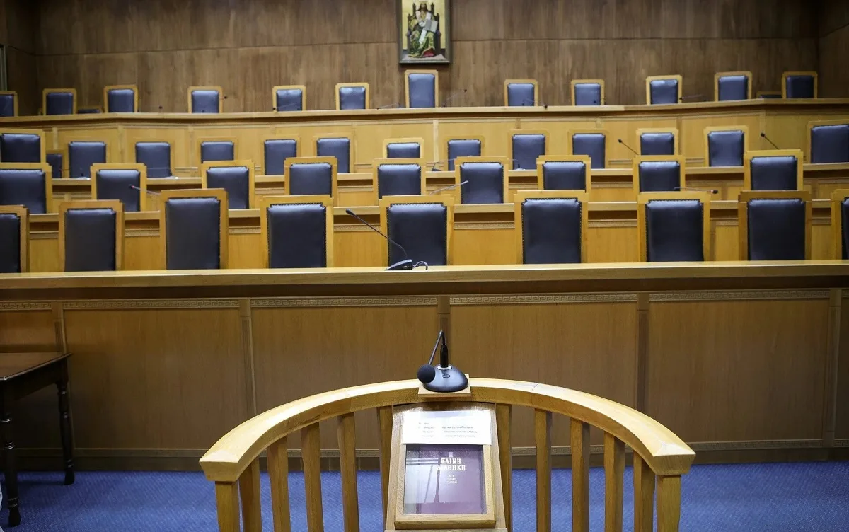 Δύο γυναίκες και δύο άνδρες στο ειδώλιο για κατοχή υλικού παιδικής πορνογραφίας! Δύο γυναίκες και δύο άνδρες στο ειδώλιο για κατοχή υλικού παιδικής πορνογραφίας!