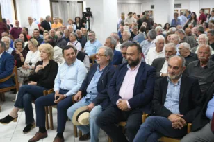 ΠΑΣΟΚ Αχαϊας: Πώς αντέδρασε ο Απόστολος Κατσιφάρας στις «απειλές» του Νίκου Μοίραλη