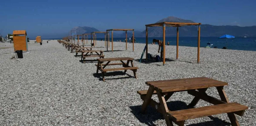 Ναυαγοσώστης έσωσε 5χρονο από πνιγμό στην Πλαζ της Πάτρας Ναυαγοσώστης έσωσε 5χρονο από πνιγμό στην Πλαζ της Πάτρας