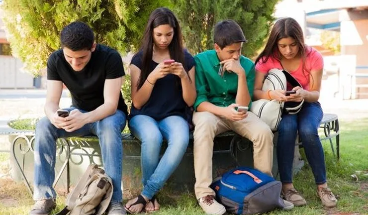 Αποκαλυπτική έρευνα: Στο κόκκινο η ψυχική υγεία των παιδιών λόγω των social Αποκαλυπτική έρευνα: Στο κόκκινο η ψυχική υγεία των παιδιών λόγω των social